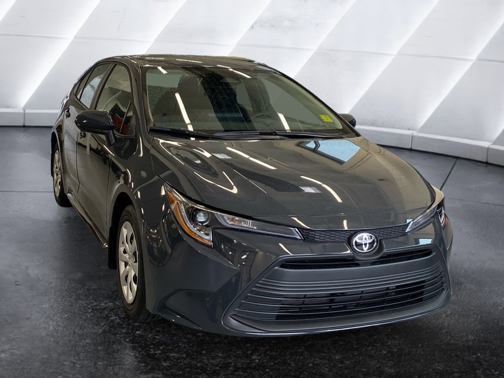 Used 2025 Toyota Corolla LE