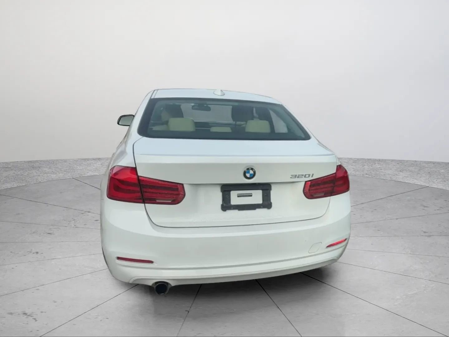 Used 2018 BMW 320i Sedan image 4