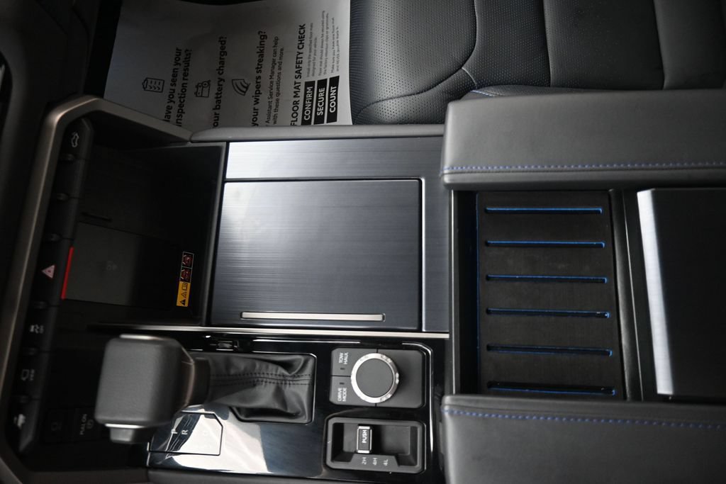 Used 2026 Toyota Tundra Platinum AWD/4WD image 17
