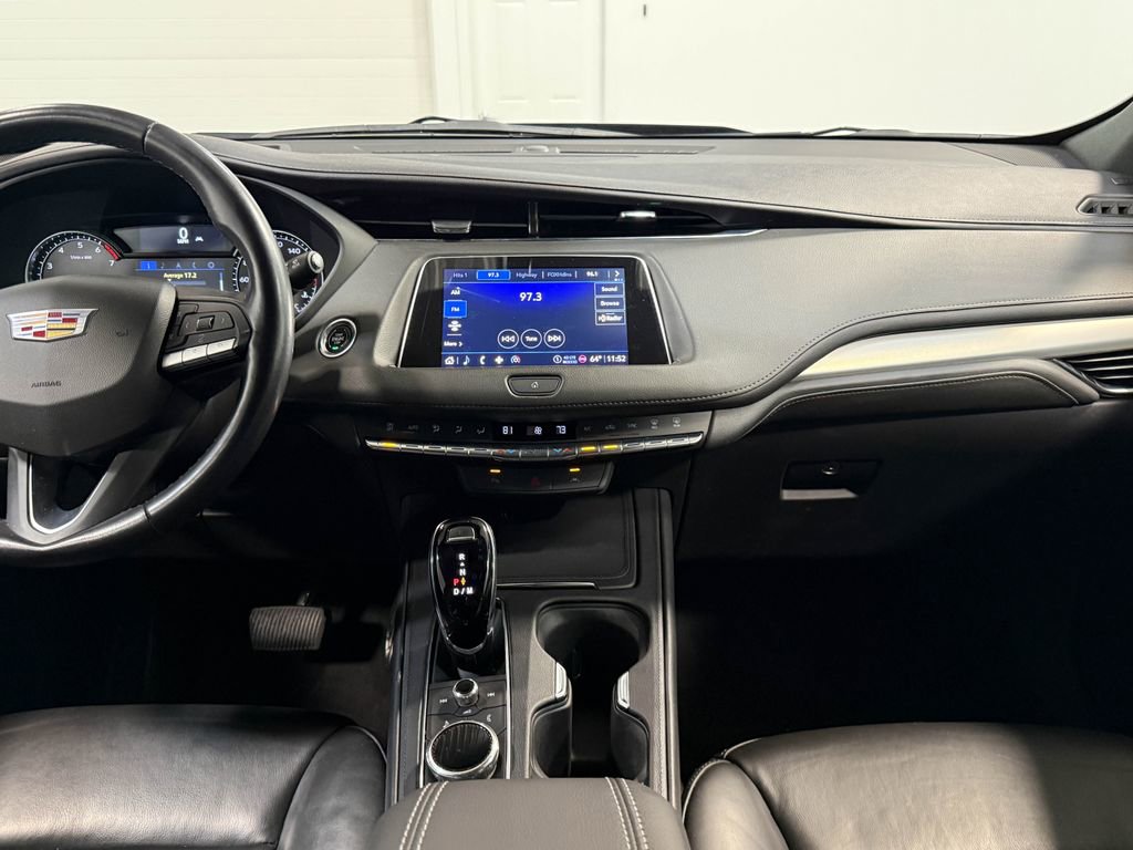 Used 2023 Cadillac XT4 Premium Luxury image 19