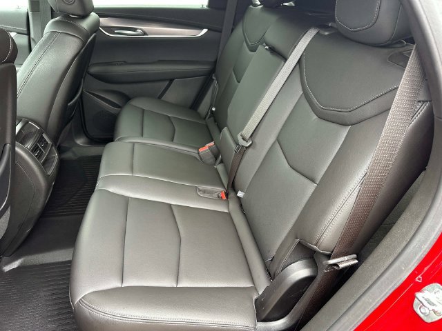 Used 2024 Cadillac XT5 Luxury FWD image 13