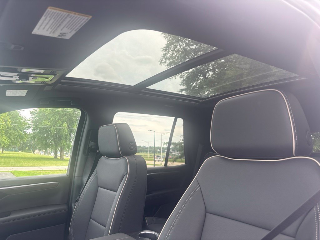 New 2026 Chevrolet Tahoe Premier w/ Sun And Tow Package AWD/4WD image 20