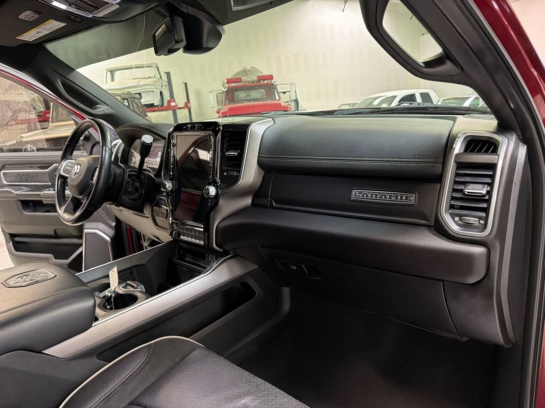 Used 2022 RAM 3500 Laramie AWD/4WD image 40