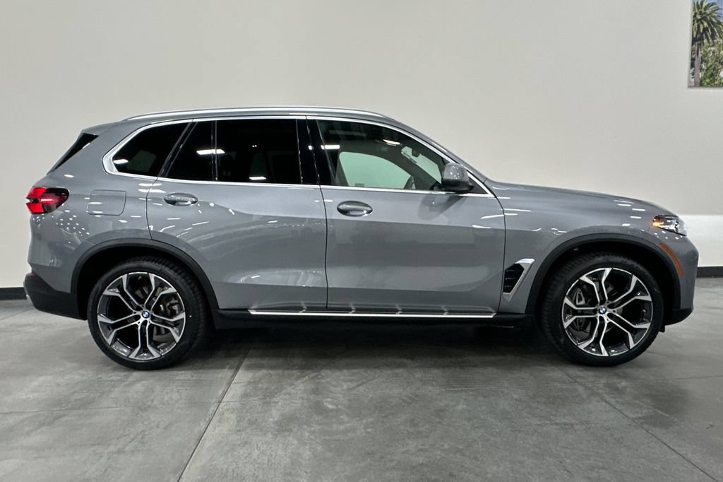 Certified 2024 BMW X5 sDrive40i RWD image 3
