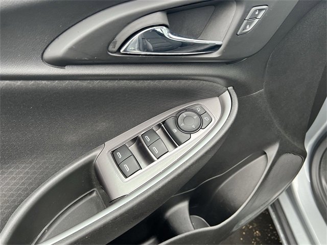 Used 2023 Chevrolet Malibu LS image 14