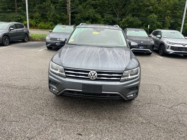 Used 2020 Volkswagen Tiguan SEL AWD/4WD image 2