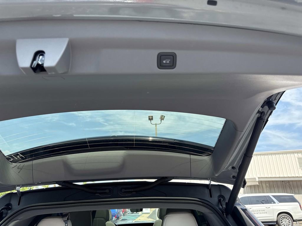 New 2026 Cadillac Escalade IQ Luxury 1 image 12