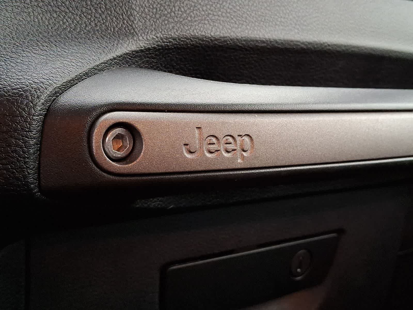 Used 2017 Jeep Wrangler Sport AWD/4WD image 26