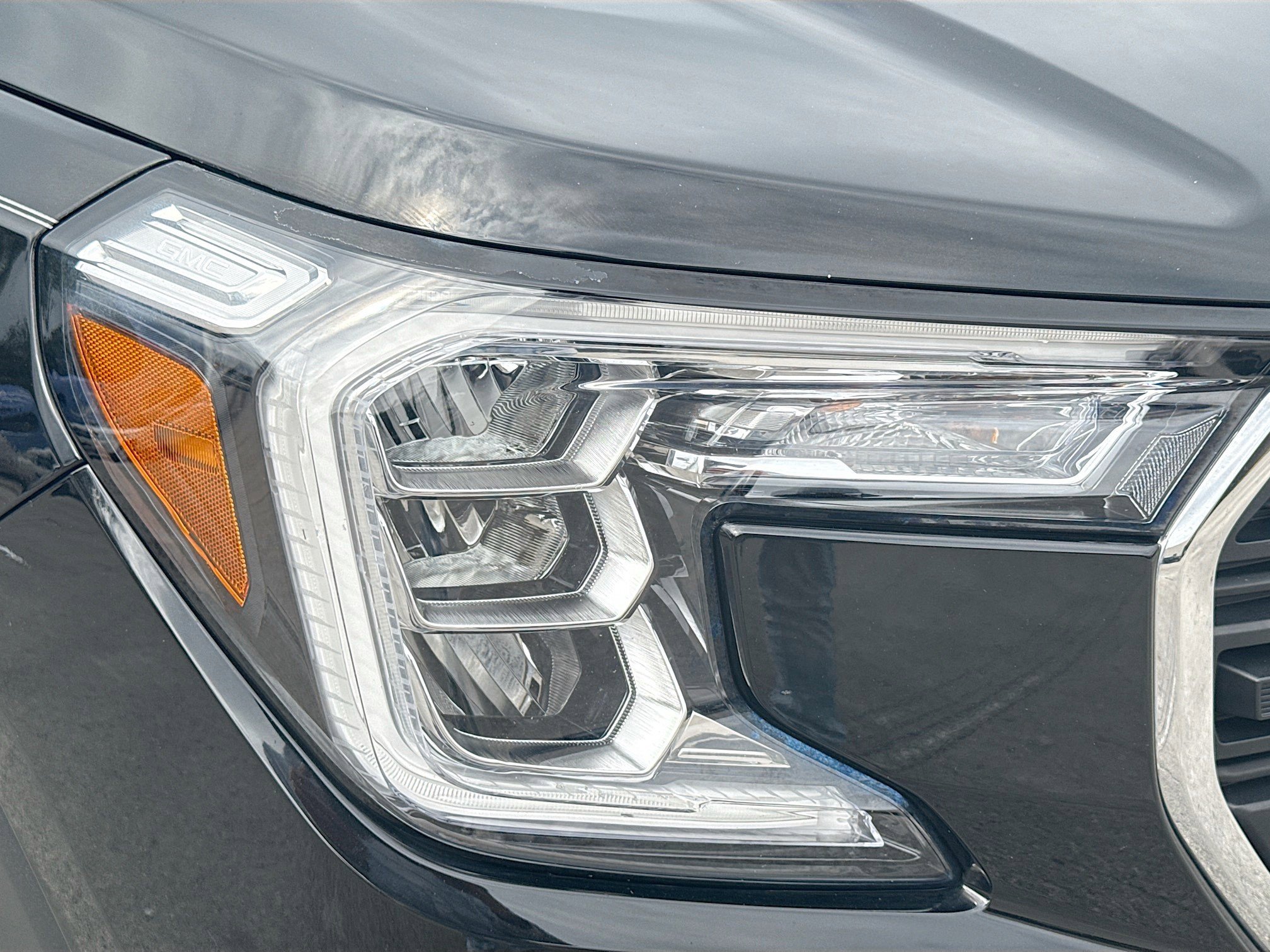 Used 2022 GMC Terrain SLE image 34