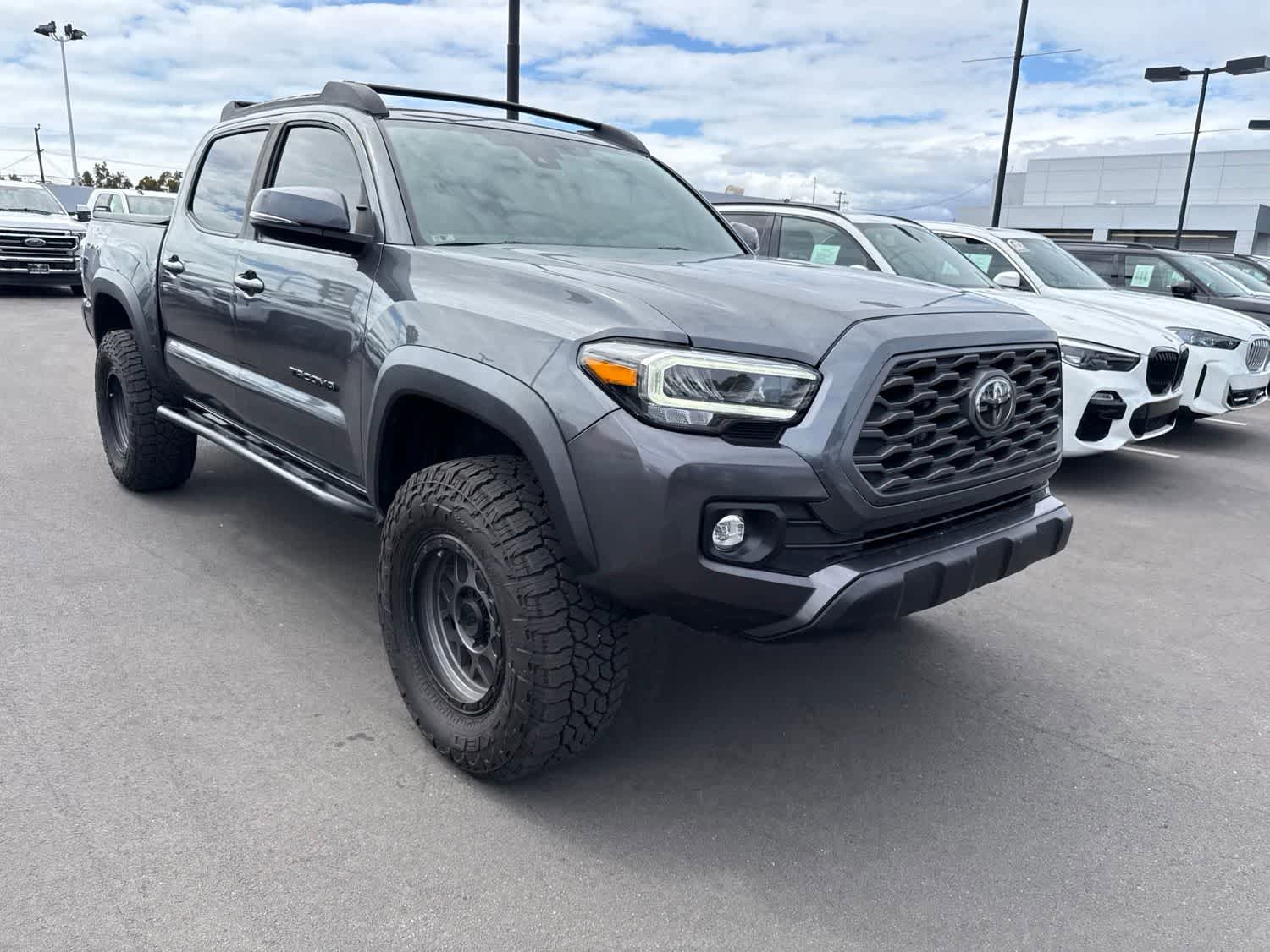 Used 2021 Toyota Tacoma TRD Off-Road w/ TRD Premium Off Road Package AWD/4WD image 6