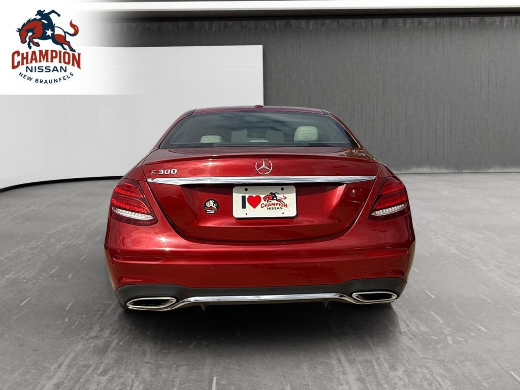 Used 2019 Mercedes-Benz E 300 image 4