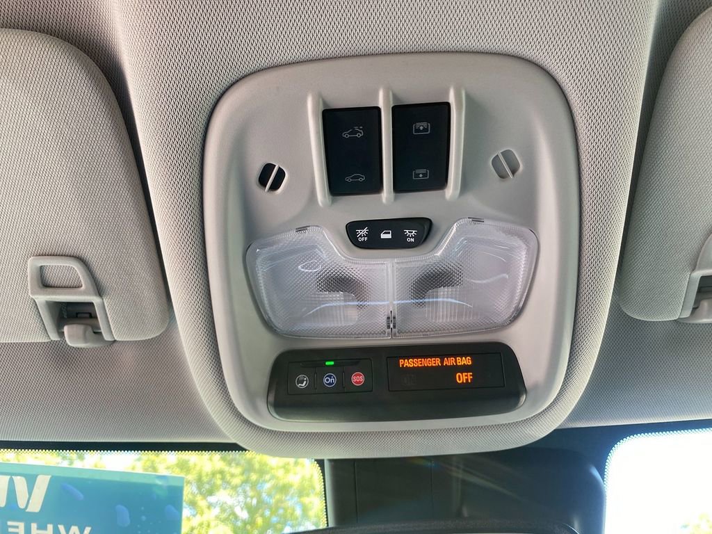 Used 2023 Chevrolet TrailBlazer LT w/ Sun and Liftgate Package image 23