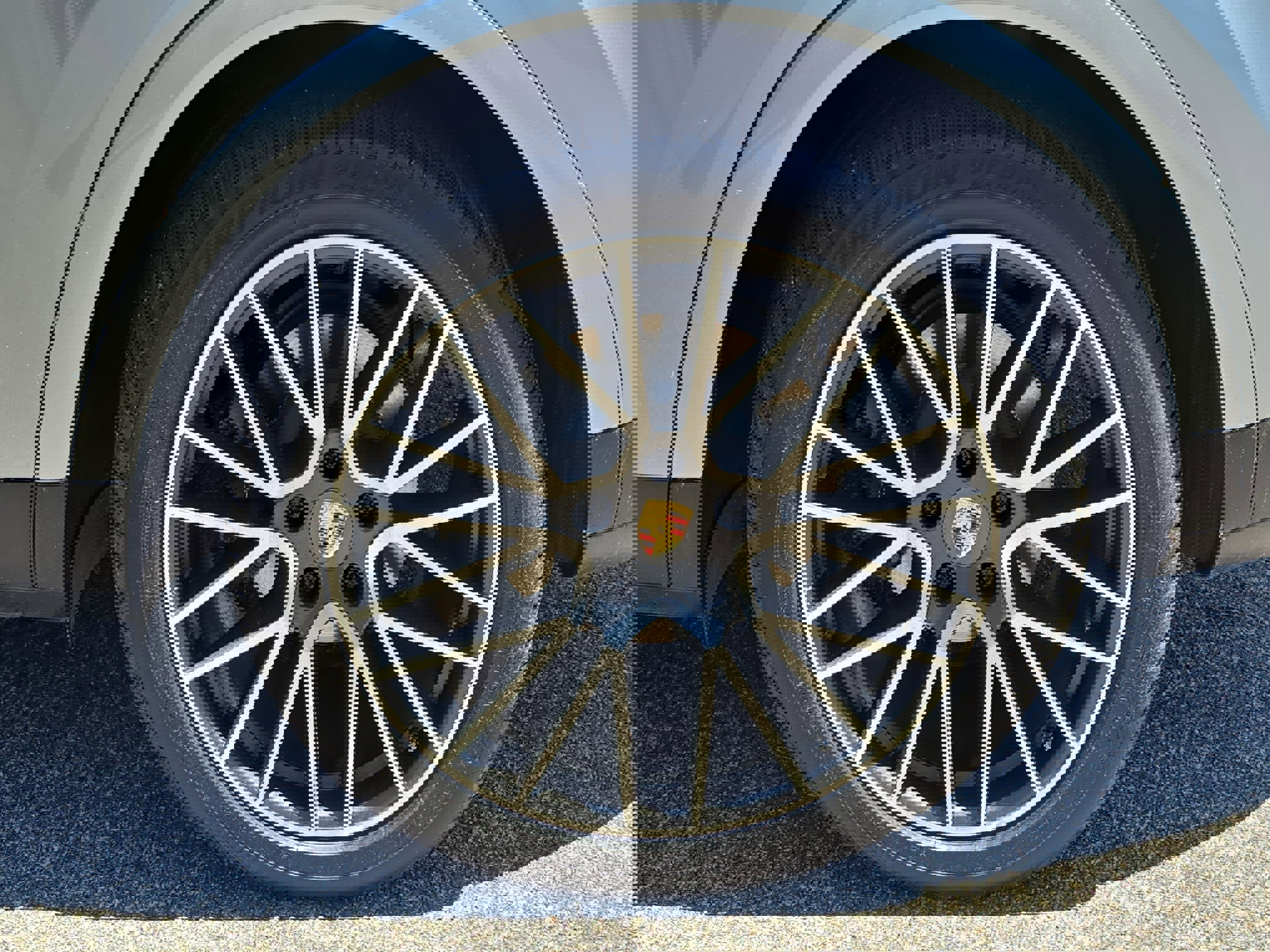 Used 2020 Porsche Cayenne AWD/4WD image 33