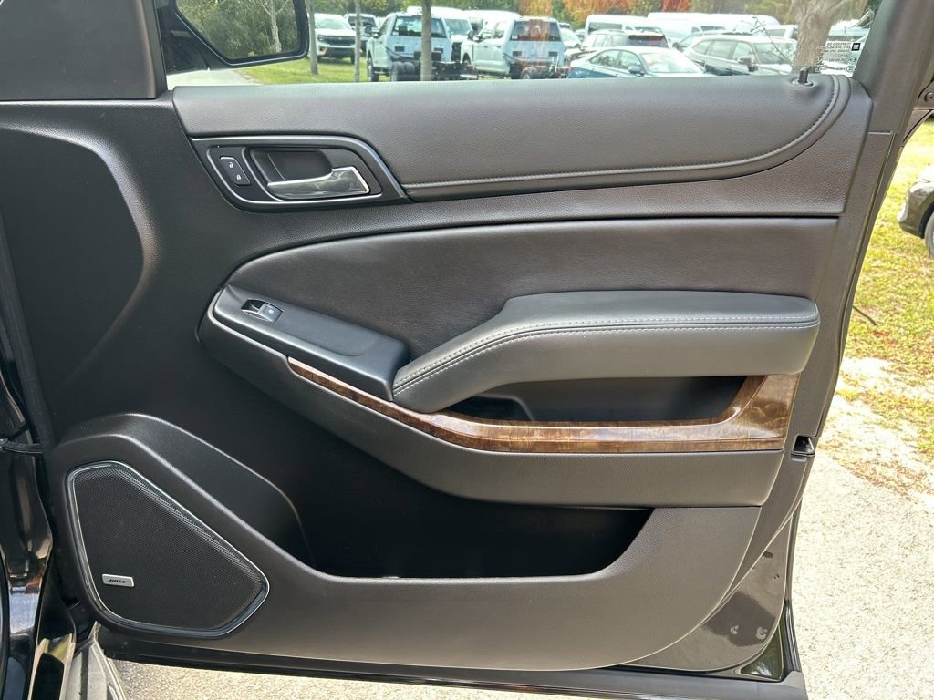 Used 2019 Chevrolet Tahoe LT w/ RST Edition image 38