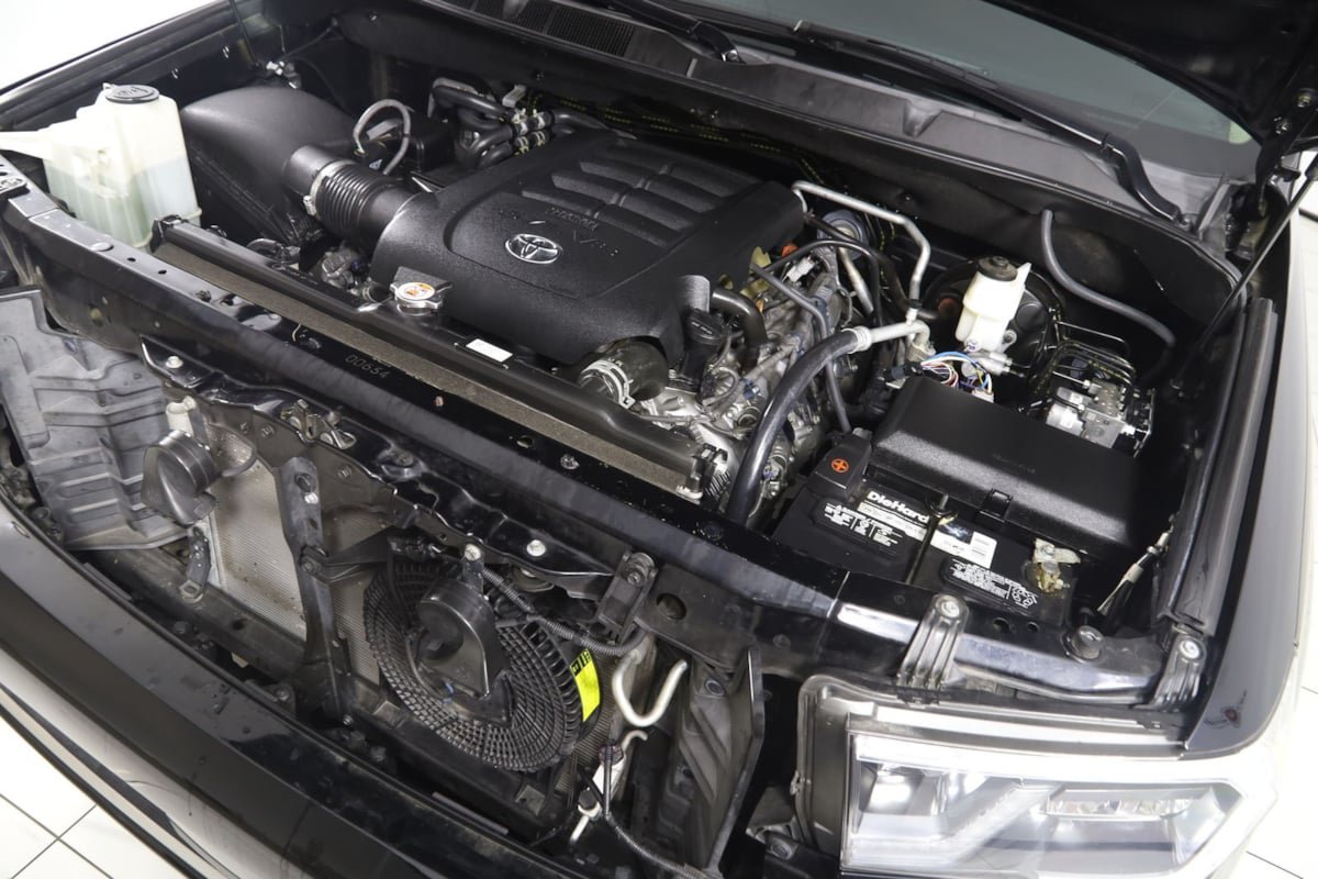 Used 2020 Toyota Sequoia Platinum AWD/4WD image 21