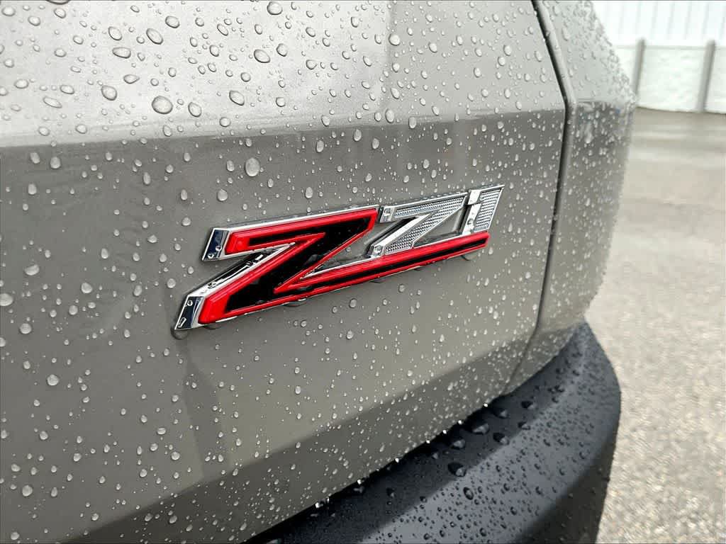 New 2027 Chevrolet Traverse Z71 w/ Enhanced Driving Package AWD/4WD image 26