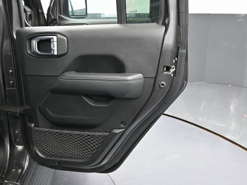 Used 2023 Jeep Wrangler Unlimited Sahara w/ Cold Weather Group image 39