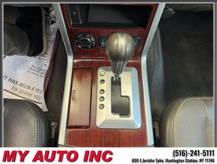 Used 2012 Nissan Pathfinder LE AWD/4WD image 20