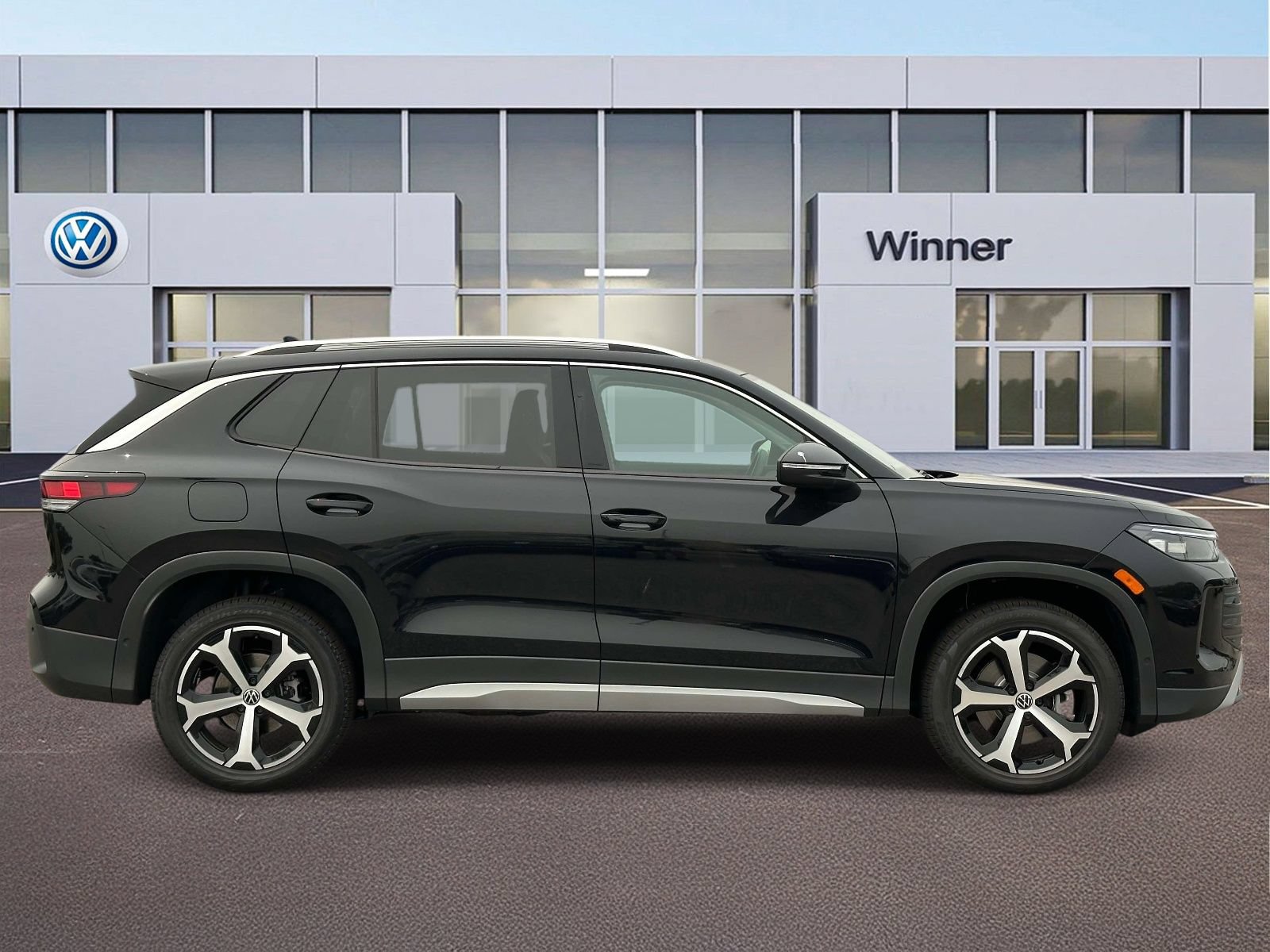 New 2026 Volkswagen Tiguan SE AWD/4WD image 6