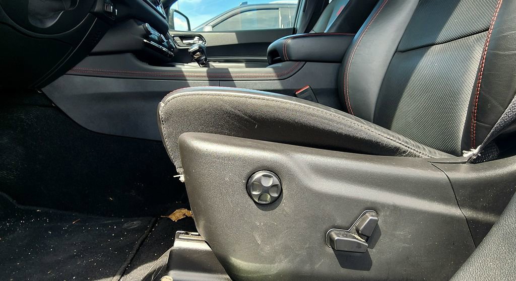Used 2025 Dodge Durango R/T image 27