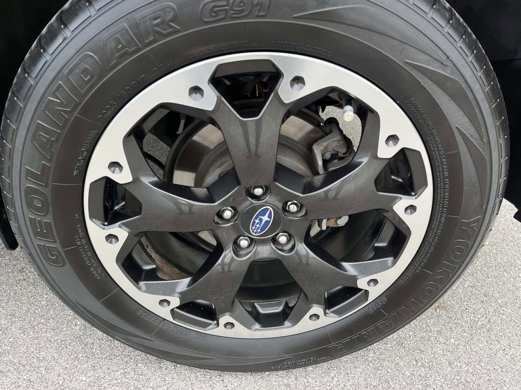 Used 2021 Subaru Crosstrek 2.0i Premium image 11