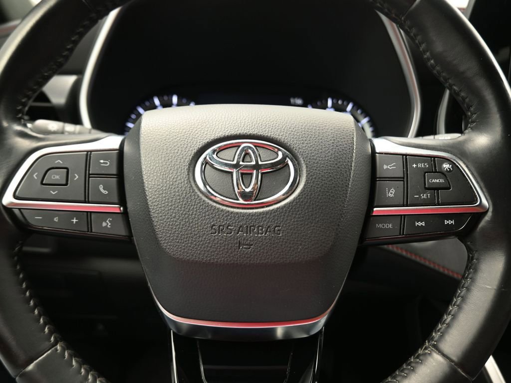 Used 2021 Toyota Highlander XSE image 7