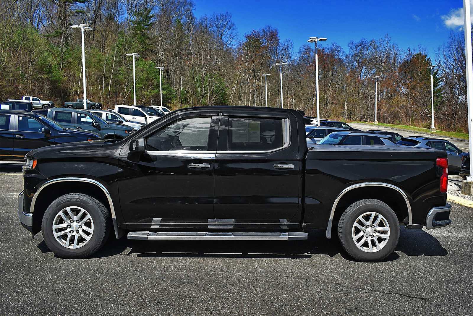Used 2019 Chevrolet Silverado 1500 LTZ w/ LTZ Plus Package AWD/4WD image 4