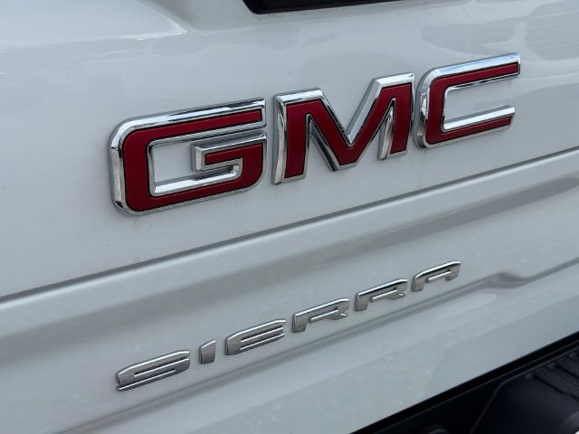 New 2026 GMC Sierra 1500 SLT w/ SLT Premium Package AWD/4WD image 13
