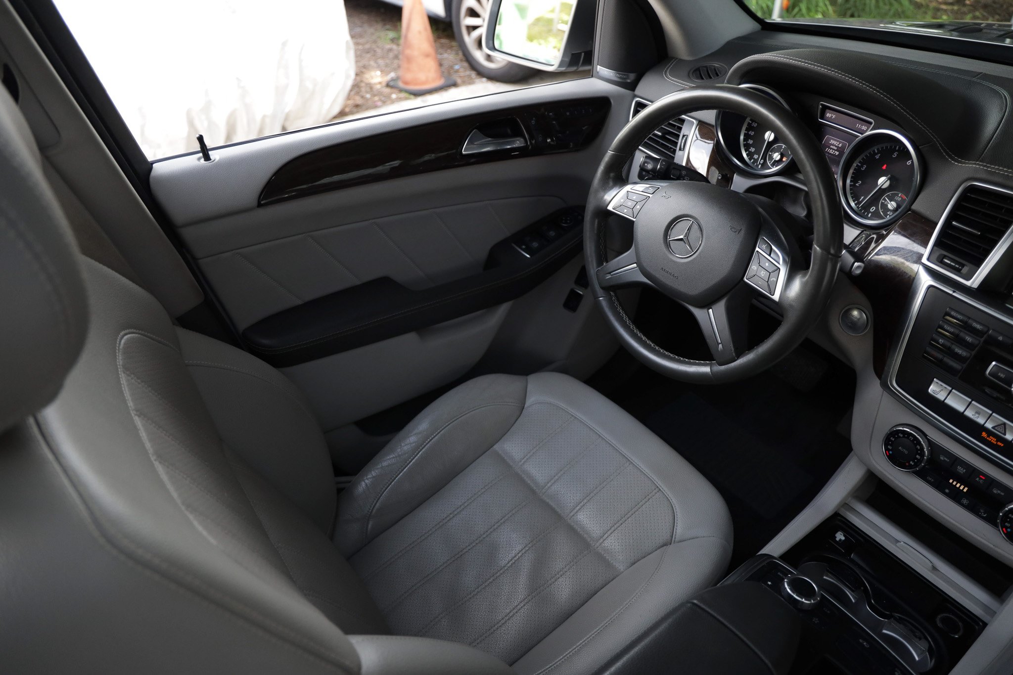 Used 2015 Mercedes-Benz GL 450 4MATIC image 23