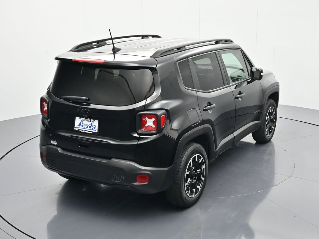 Used 2023 Jeep Renegade Latitude AWD/4WD image 32