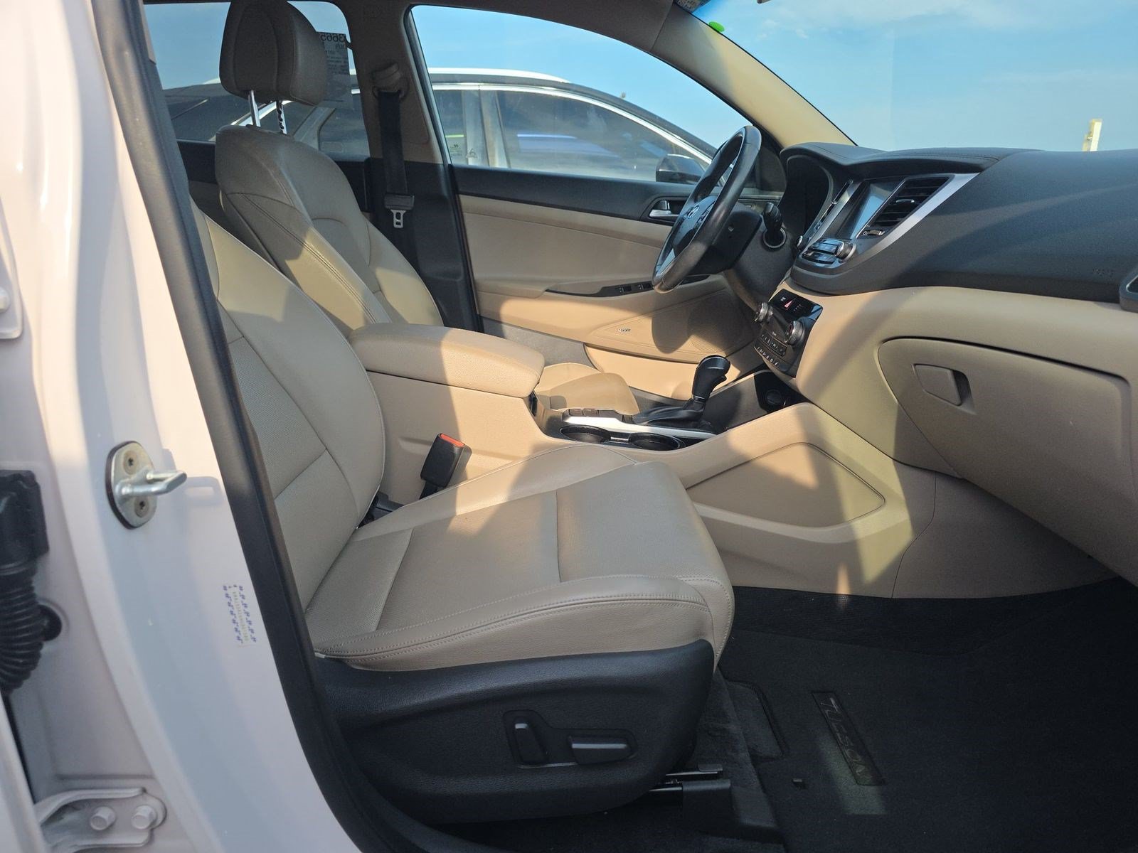 Used 2017 Hyundai Tucson Limited FWD image 8