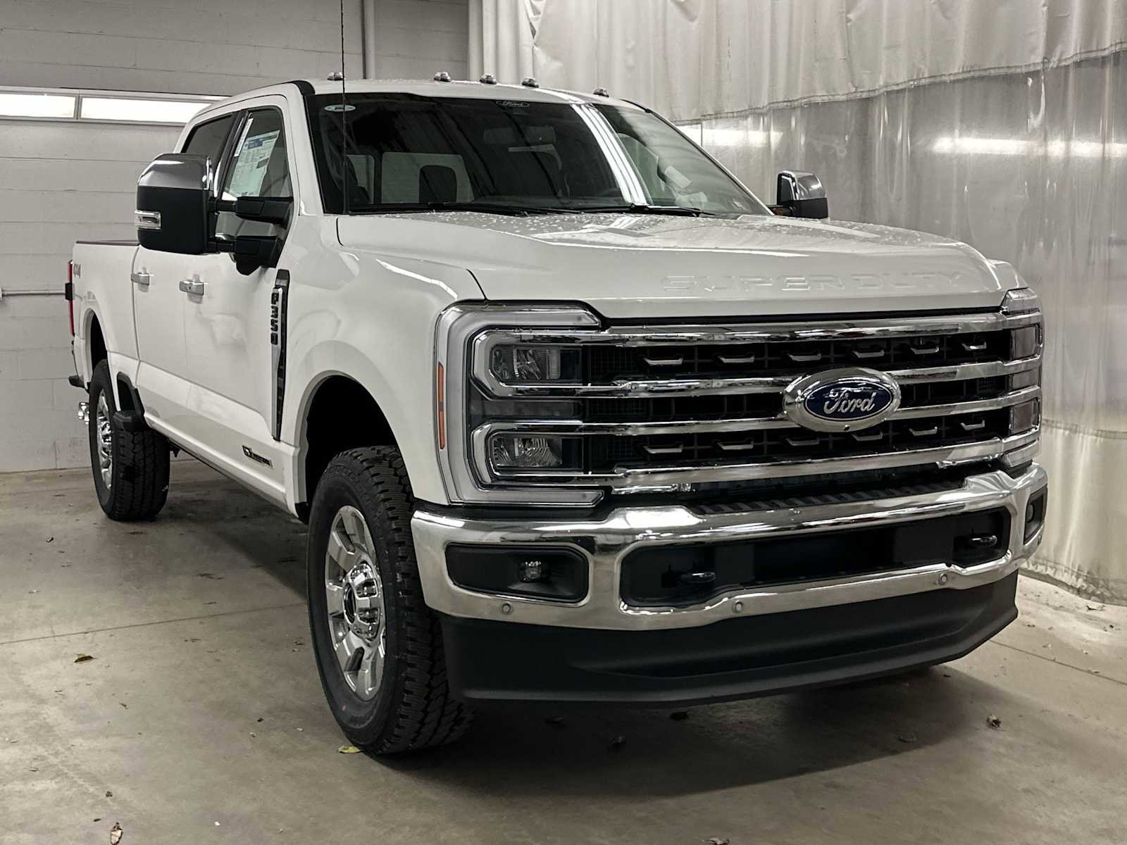 New 2026 Ford F350 King Ranch w/ Chrome Package image 32