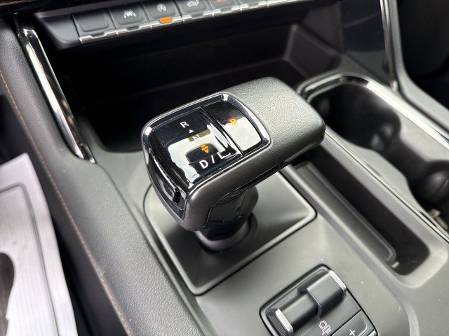 Used 2022 GMC Sierra 1500 AT4 w/ AT4 Preferred Package image 22