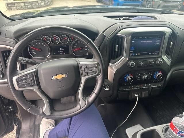 Used 2021 Chevrolet Silverado 1500 LT AWD/4WD image 22