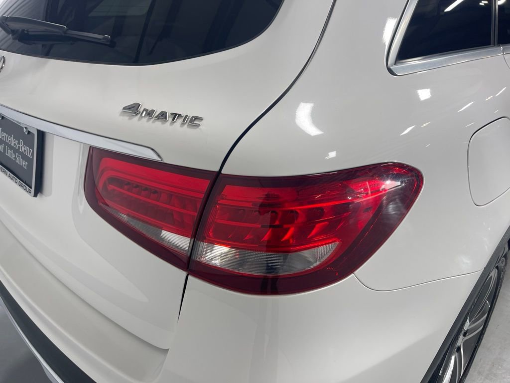 Used 2019 Mercedes-Benz GLC 300 4MATIC image 14