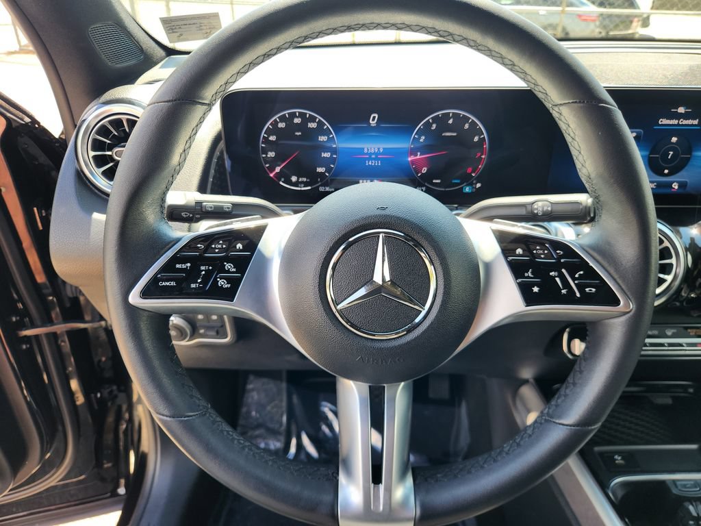 Used 2024 Mercedes-Benz GLB 250 image 18