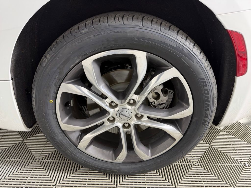 Used 2024 Chrysler Pacifica Pinnacle image 11