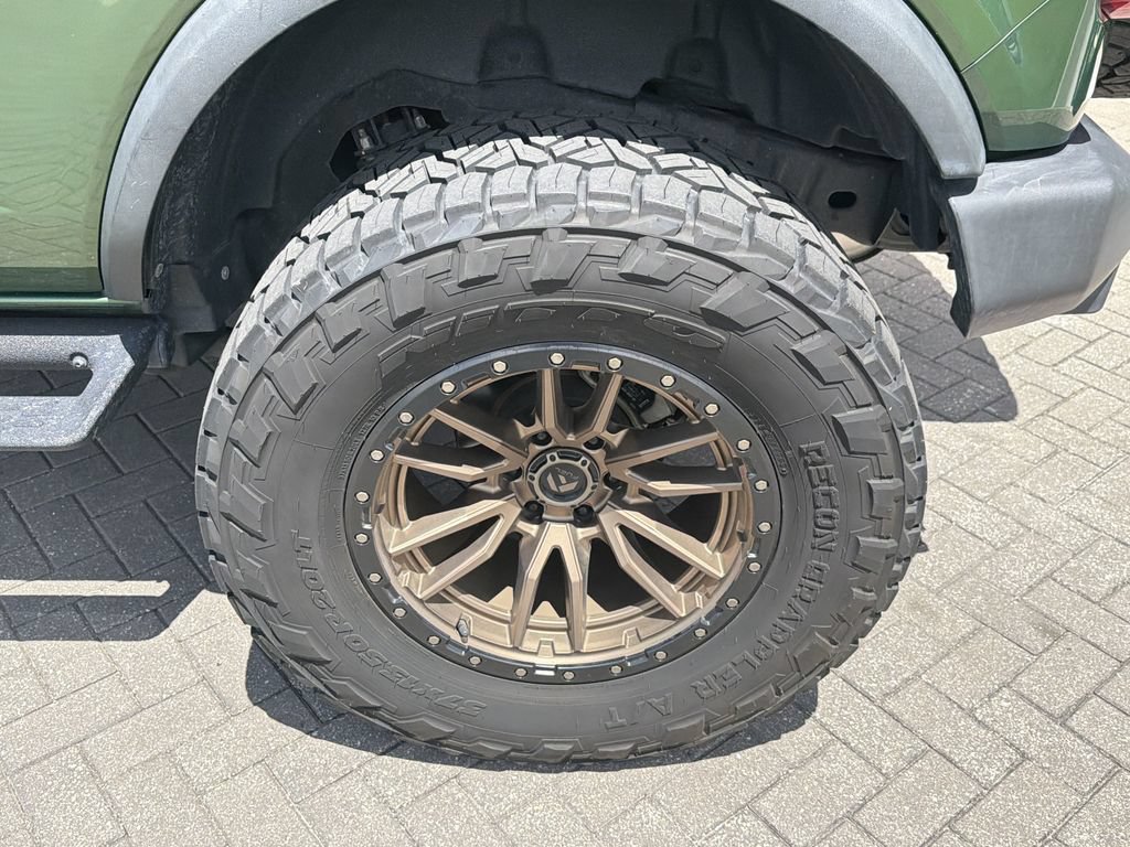 Used 2022 Ford Bronco 4-Door AWD/4WD image 16