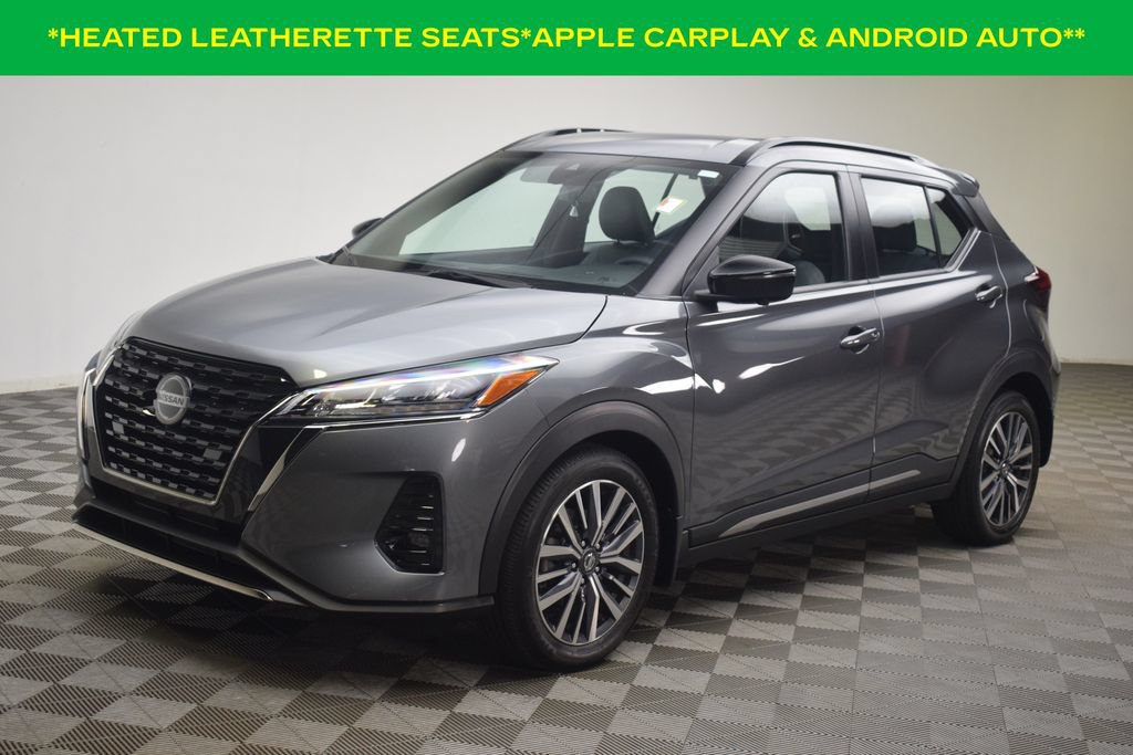 Used 2021 Nissan Kicks SR w/ SR Premium Package FWD image 2