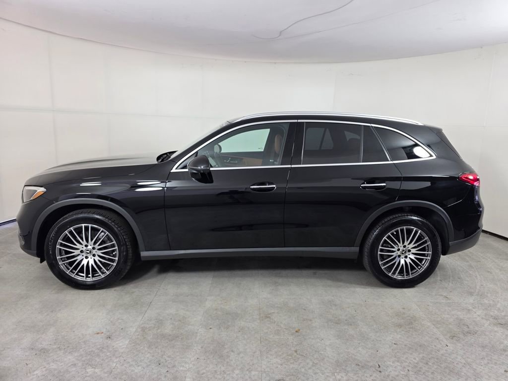 Certified 2025 Mercedes-Benz GLC 300 image 7
