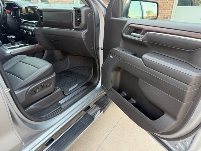 Used 2024 GMC Sierra 1500 SLT w/ SLT Premium Plus Package AWD/4WD image 22