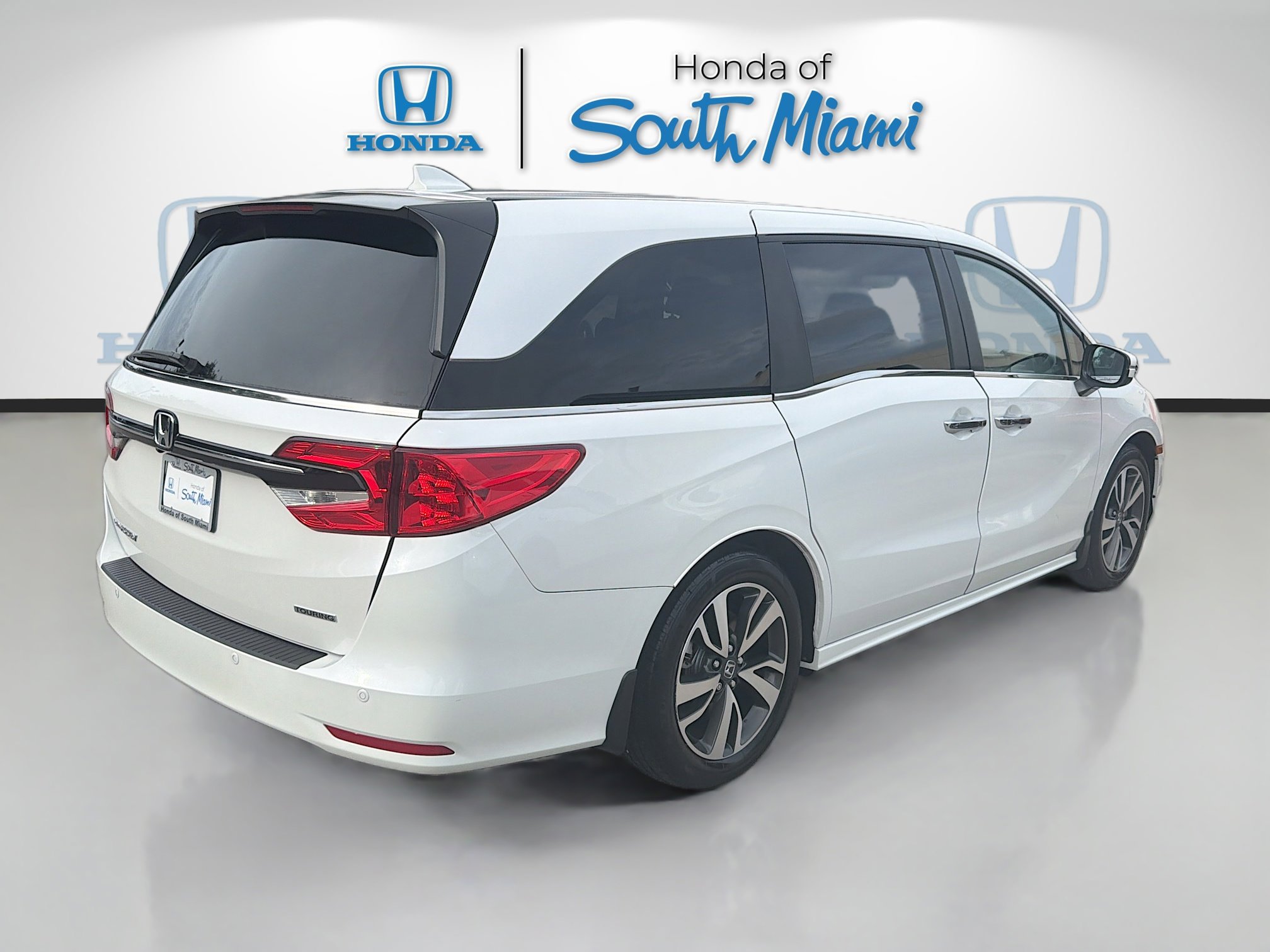 Certified 2023 Honda Odyssey Touring image 7