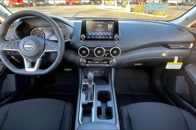 Used 2025 Nissan Sentra SV w/ All-Weather Package image 5