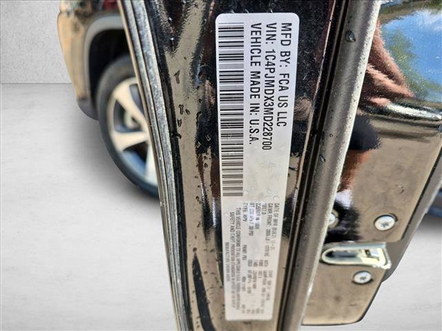 Used 2021 Jeep Cherokee Limited AWD/4WD image 16