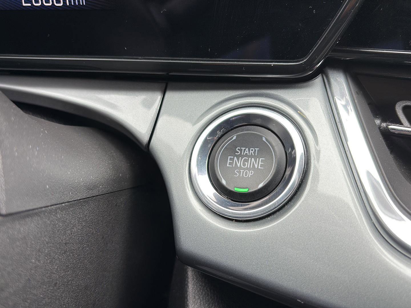 Used 2024 Chevrolet Trax LT w/ Driver Confidence Package image 16