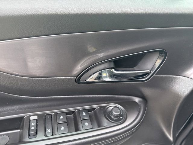 Used 2019 Buick Encore Preferred w/ Safety Package FWD image 18