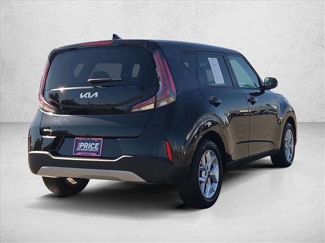 Used 2024 Kia Soul LX w/ Option Group 015 FWD image 5