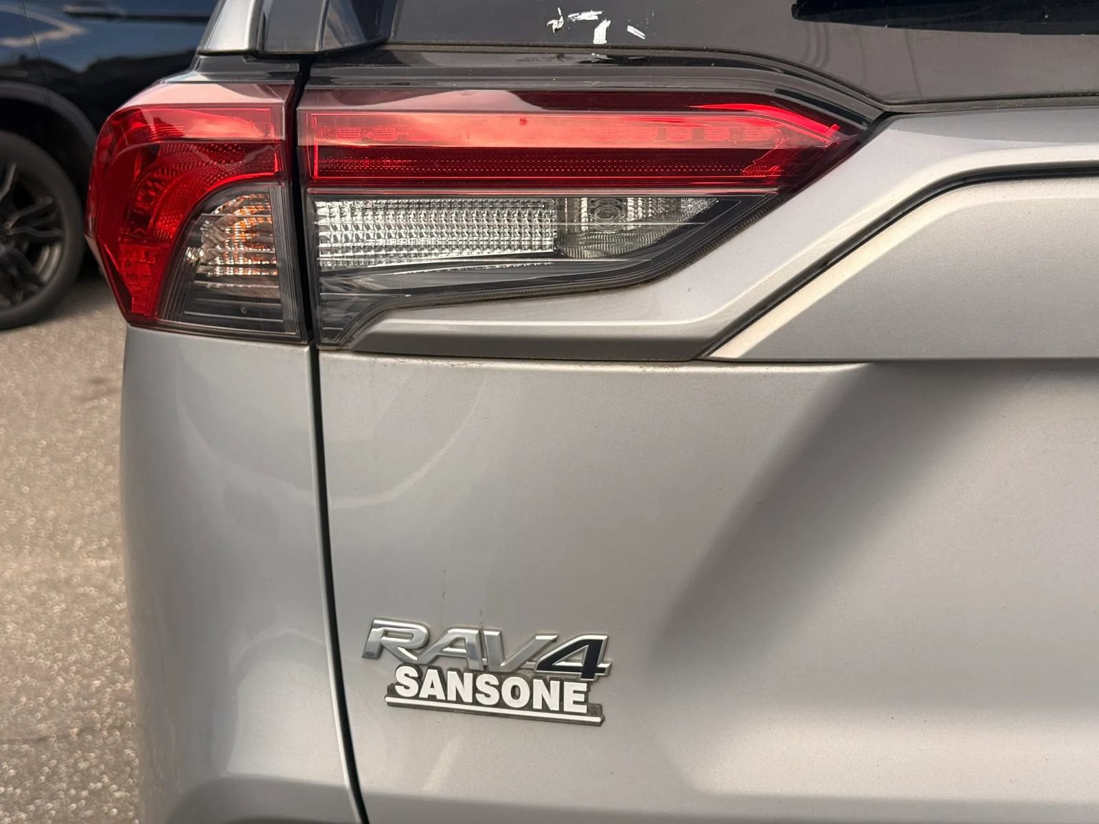 Used 2019 Toyota RAV4 Limited AWD/4WD image 35