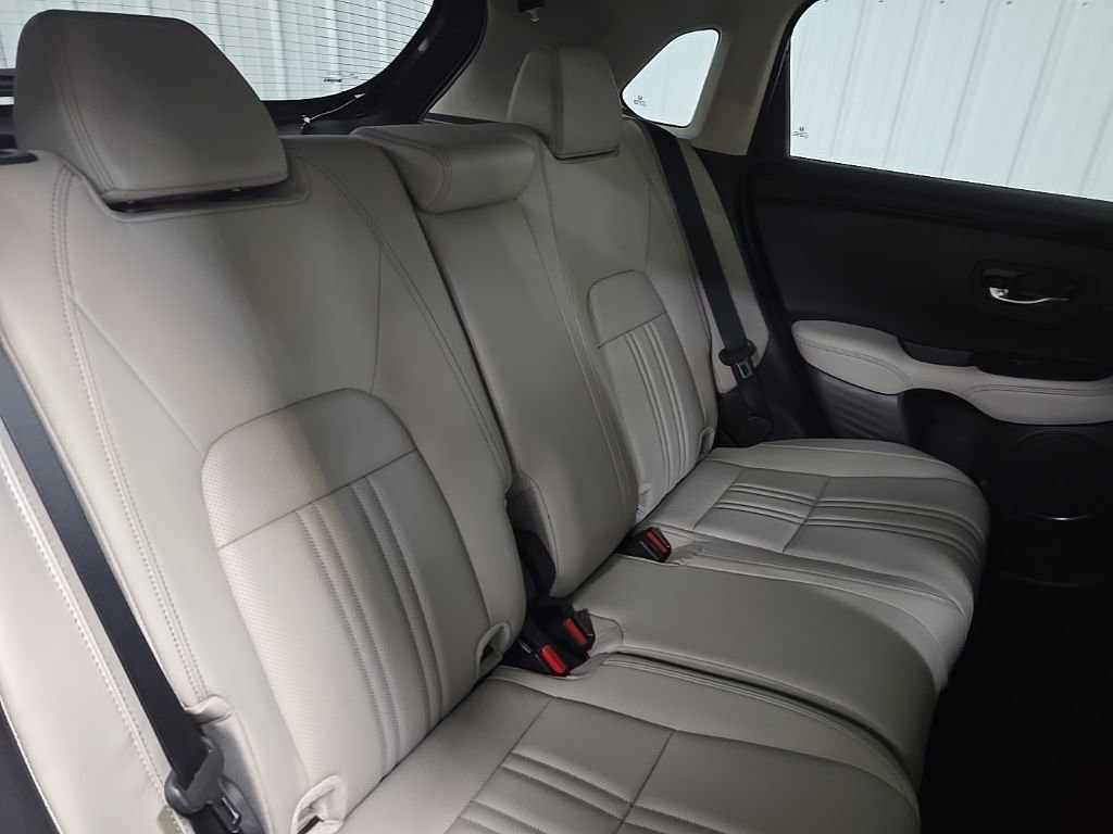 Used 2023 Honda HR-V EX-L image 17
