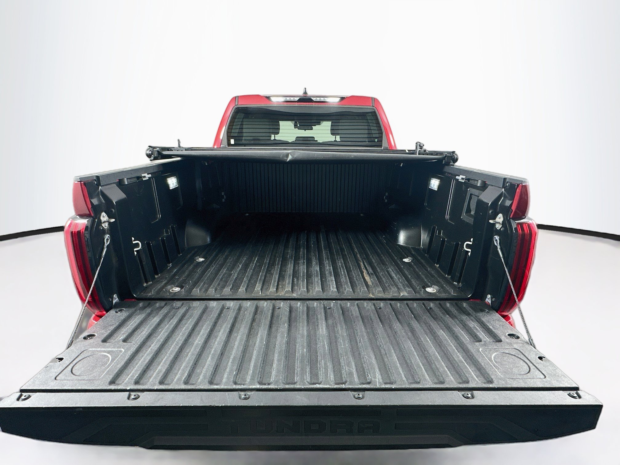Used 2022 Toyota Tundra SR5 w/ SR5 Premium Package AWD/4WD image 29